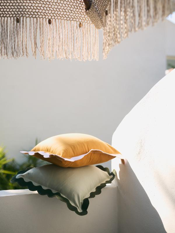 Чехол на подушку с контрастным кантом  из коллекции trendy ruffles, 40х40 см