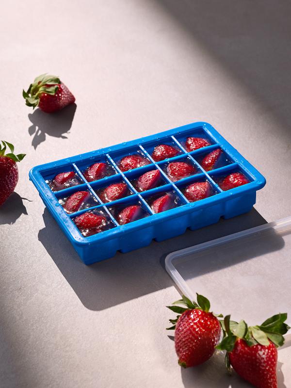 Форма для льда с крышкой ice cubes, 15 ячеек