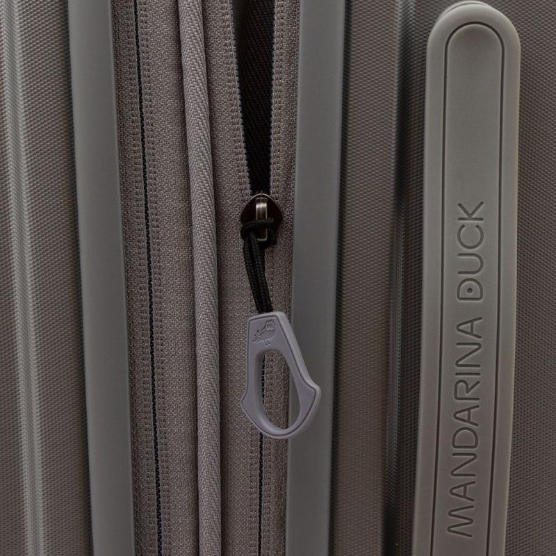 Чемодан Logoduck M