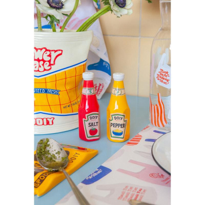 Набор из солонки и перечницы corner shop,  ketchup mustard