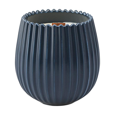 Свеча ароматическая с деревянным фитилём secret santa из коллекции edge, 60 ч