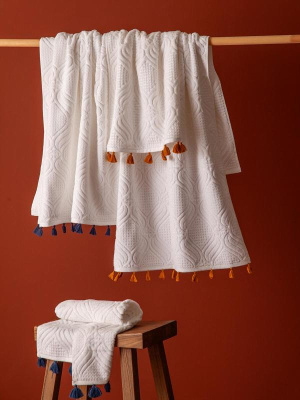 Полотенце банное , с кисточками  из коллекции essential, 70х140 см