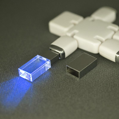 Флеш накопитель USB 2.0 Кристалл Матовый, металлстекло, прозрачный подсветка синим