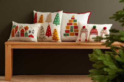 Чехол на подушку snowy village из коллекции new year essential, 30х45 см